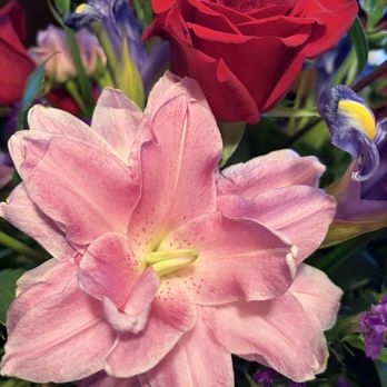 Forever Flowers - Florists Near Me - Fords, New Jersey
