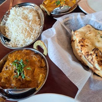 Curry and Noodle - Tikka marsala, Kadai. garlic naan - Indian Near Me - Winston-Salem, North Carolina