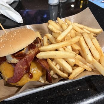 Holiday Inn & Suites Durango Downtown - Western burger from Gray Copper Tavern. - Hotels Near Me - Durango, Colorado Holiday Inn & Suites Durango Downtown - Western burger from Gray Copper Tavern. - Hotels Near Me - Durango, Colorado
