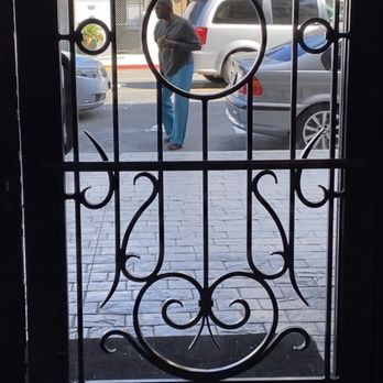 Piero - Homeless outside of building - Apartments Near Me - Los Angeles, California