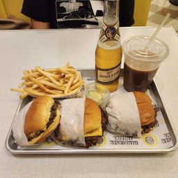 Onion burger, smash double, Carolina special, fry Onion burger, smash double, Carolina special, fry