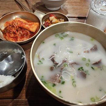 Gomtangjip - Half eaten Seollengtang $14.99. Very good.Just add your own salt to taste. - Korean Near Me - Palisades Park, New Jersey Gomtangjip - Half eaten Seollengtang $14.99. Very good.Just add your own salt to taste. - Korean Near Me - Palisades Park, New Jersey