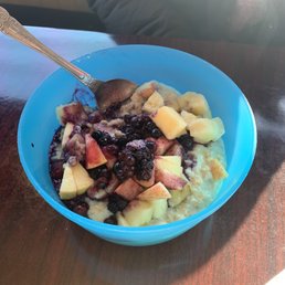 Oatmeal with fruit