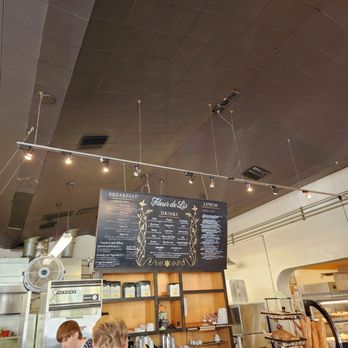 Fleur De Lis Bakery & Cafe - Bakeries Near Me - Portland, Oregon