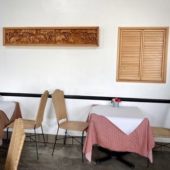 Saladang - Tables - Thai Near Me - Pasadena, California Saladang - Tables - Thai Near Me - Pasadena, California