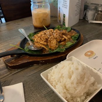 Tho One Thai Eatery - The chicken hot plate. - Thai Near Me - La Verne, California Tho One Thai Eatery - The chicken hot plate. - Thai Near Me - La Verne, California