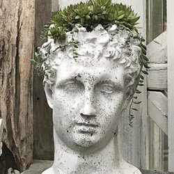Twin Ponds Greenhouse & Landscaping