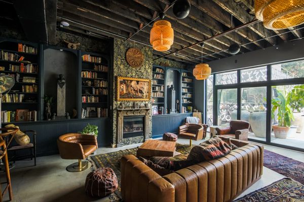 Somerset Bar by null
