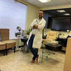 Revive Chiropractic Group - Doctor Office