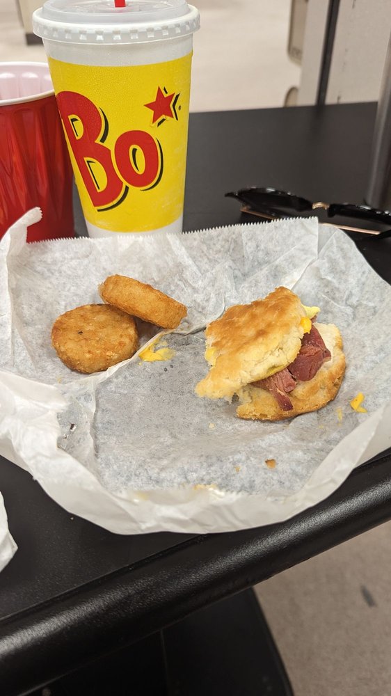 BOJANGLES’ FAMOUS CHICKEN & BISCUITS Updated September 2024 17 Photos & 22 Reviews 1115 E