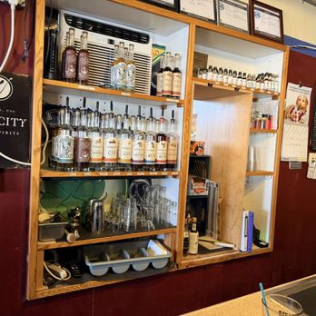 Calapooia Brewing Company - Spirits - Breweries Near Me - Albany, Oregon