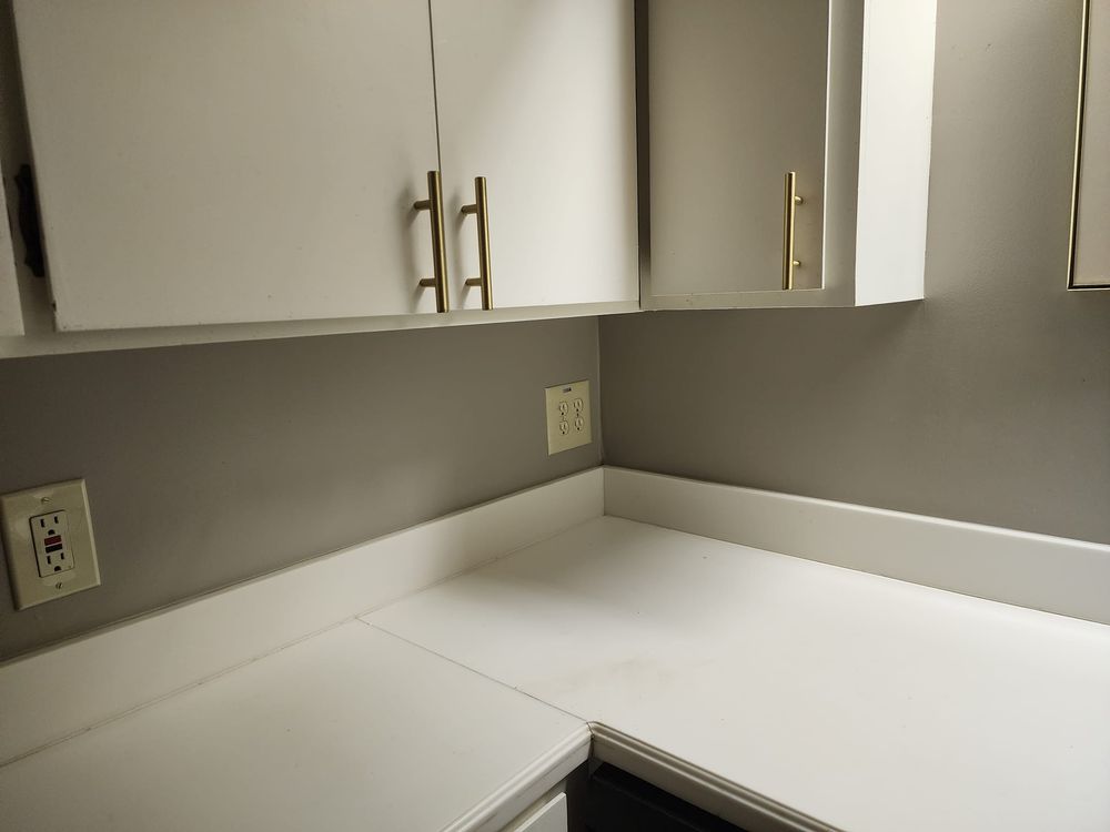 Slide of Mike The Handyman