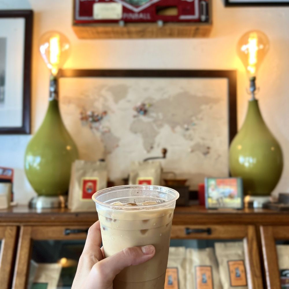 Ice lavender latte Ice lavender latte