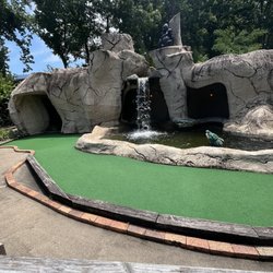 Here are a few of the holes from Putt n Stuff.