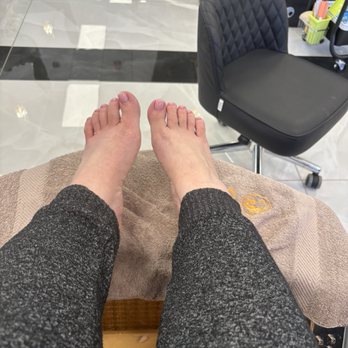 Glossy Nail Lounge - Waxing Near Me - San Leandro, California