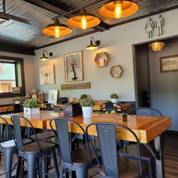 Twin Pines Eatery - Other covered seating