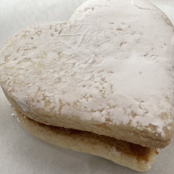 Eat Pretty - This Dulce de Leche Cookie is heaven!!! Posted with review 04/16/21 - Coffee & Tea Near Me - New York, New York