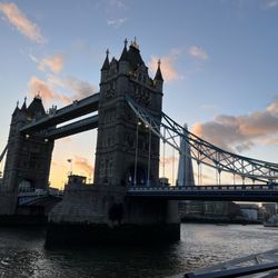 London Bridge