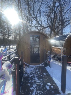 Magpie's Den & Pen by null