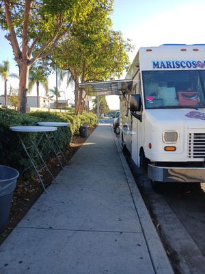 Mariscos Oceanos Food Truck by null