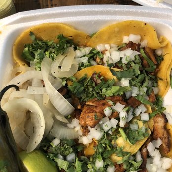 777 Mini Tacos & Birria - Carne Asada mini tacos - Food Trucks Near Me - San Antonio, Texas 777 Mini Tacos & Birria - Carne Asada mini tacos - Food Trucks Near Me - San Antonio, Texas
