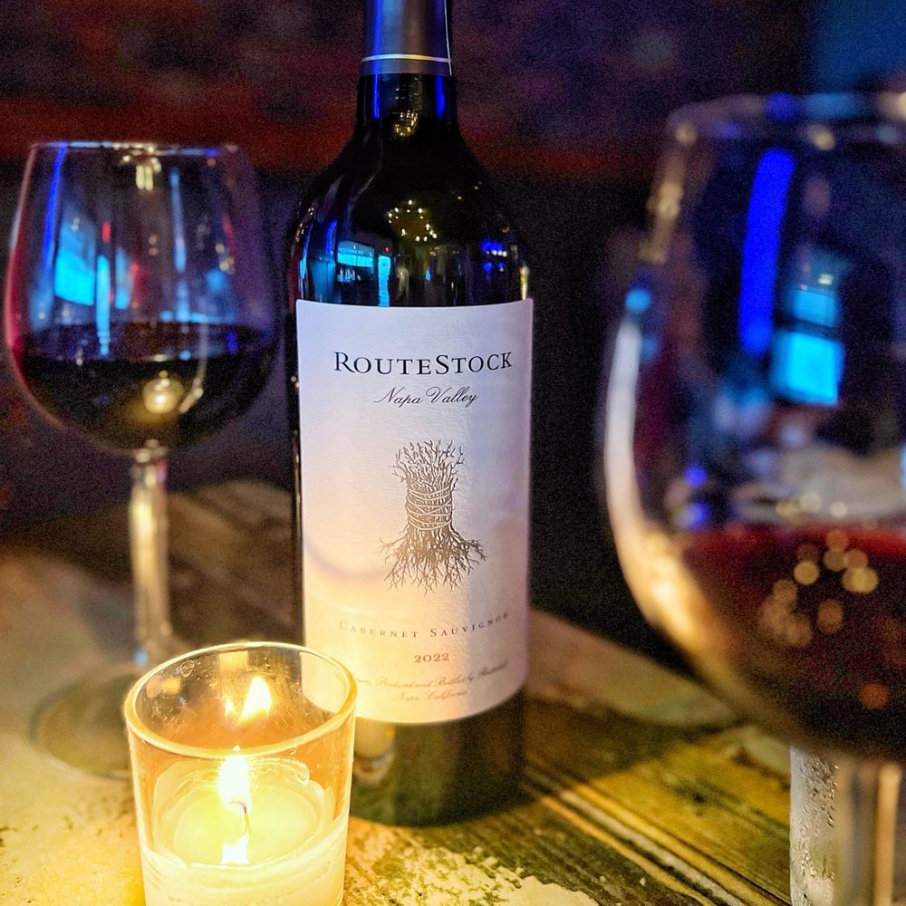 Flavour Kitchen & Wine Bar - Wine Bars Near Me - Cocoa Beach, Florida