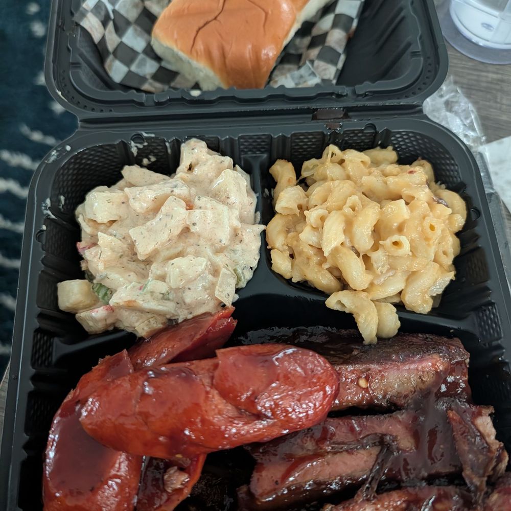 Roderick's Restaurant & Mobile Catering - Rib and link plate with mac and cheese and potatoes salad - Food Trucks Near Me - Oakland, California Roderick's Restaurant & Mobile Catering - Rib and link plate with mac and cheese and potatoes salad - Food Trucks Near Me - Oakland, California