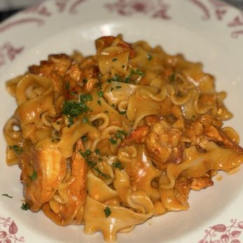 Carbonara - TAGLIATELLE LOBSTER & SHRIMP - Italian Near Me - Arlington, Virginia Carbonara - TAGLIATELLE LOBSTER & SHRIMP - Italian Near Me - Arlington, Virginia
