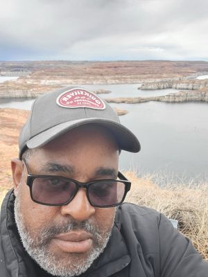 Wahweap Overlook by null