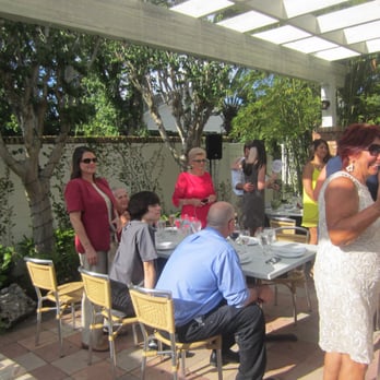 Armando's - Wedding reception on the outdoor patio - Pizza Near Me - Winter Park, Florida