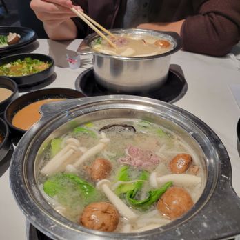 Boiling World - Hot pot - Hot Pot Near Me - Ontario, California