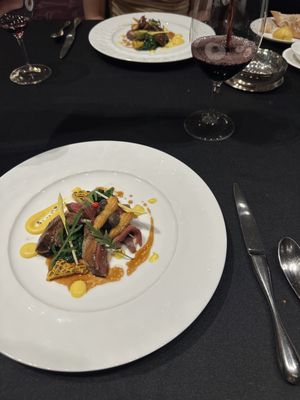 LA TABLE de Joël Robuchon by null