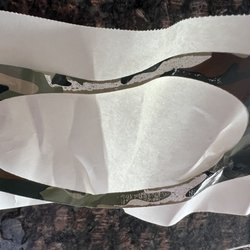 Oakley - Sticker design peeling off