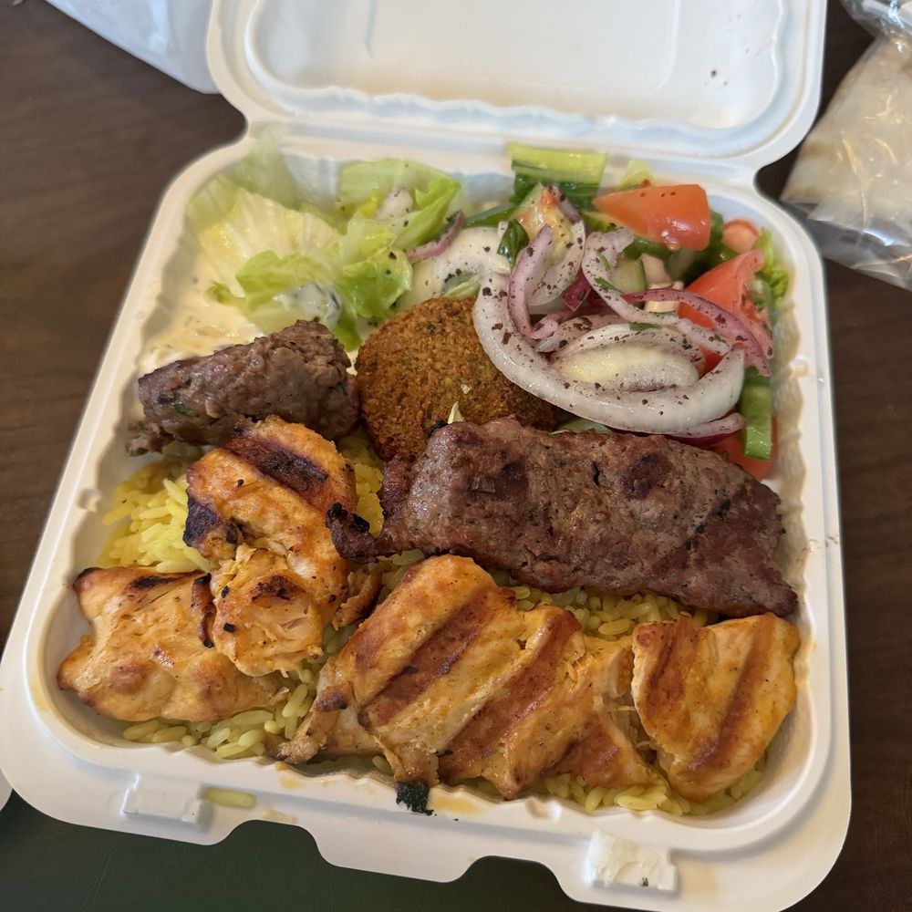 Mixed Kofta & Chicken Kebab Plate Mixed Kofta & Chicken Kebab Plate