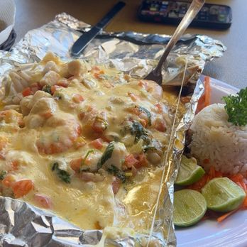 Claro Fish Jr - Fillet relleno con Mariscos - Seafood Near Me - La Paz, BCS
