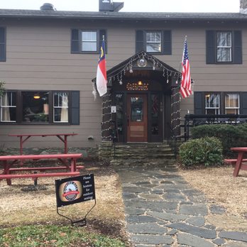 Blowing Rock Brewing - The front of the restaurant/brewery/inn - Breweries Near Me - Blowing Rock, North Carolina