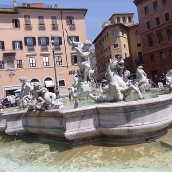 Piazza Navona - Landmarks & Historical Buildings Near Me - Rome, RM