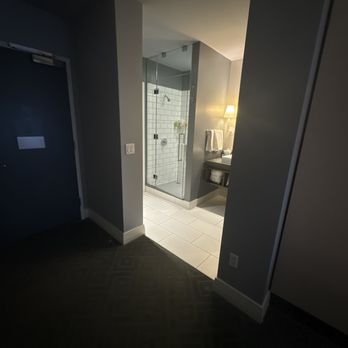 W Austin - Bathroom - Hotels Near Me - Austin, Texas