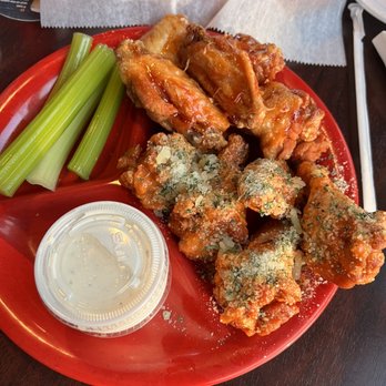 Lancaster's BBQ - Garlic Parmesan wings and Jamaican Honey wings - Barbeque Near Me - Huntersville, North Carolina