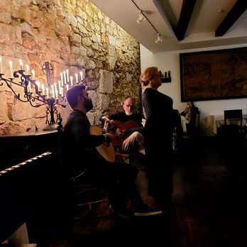 Fado em Si - Portuguese Near Me - Lisbon, 11