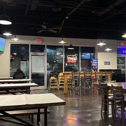Louisiana Shack - Spacious Interior