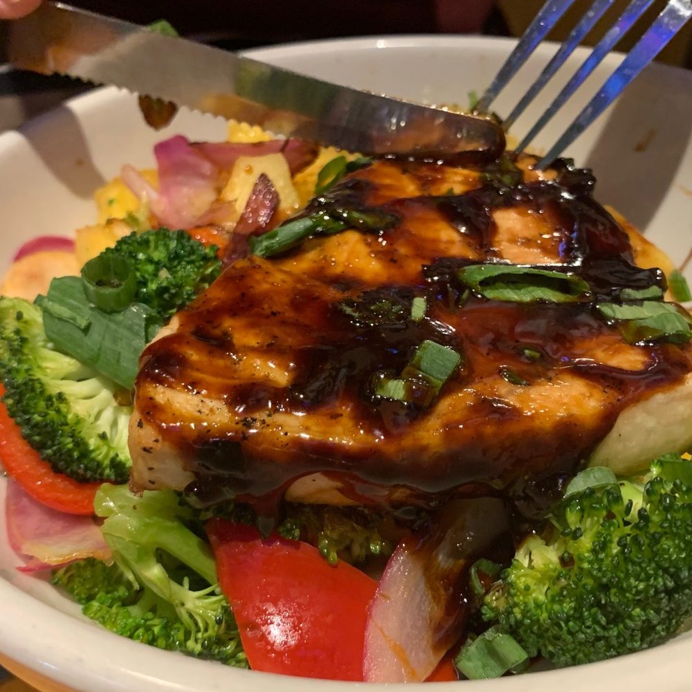 Islands Restaurant - Burgers Near Me - San Diego, California