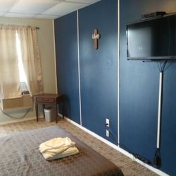Koch Motel - Newly remodeled.