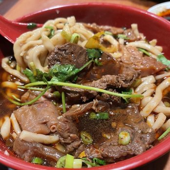 Katy's Dumplings - Combination beef and tendon noodle soup - Chinese Near Me - Westmont, Illinois Katy's Dumplings - Combination beef and tendon noodle soup - Chinese Near Me - Westmont, Illinois