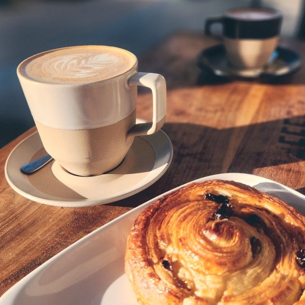 Le Coffee Shop - Must Eat item "RAISIN ROLL" - Breakfast & Brunch Near Me - Temecula, California