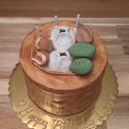 The custom dimsum cake I asked to be made for my boyfriend, who loves dimsum. The custom dimsum cake I asked to be made for my boyfriend, who loves dimsum.