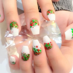 P C's Nails