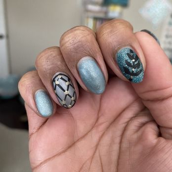 Pro Nails - Winter lace, matte top - Nail Salons Near Me - Brisbane, California
