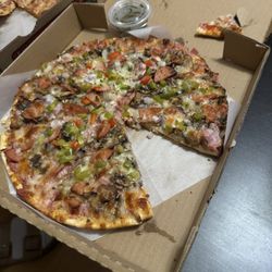 Makhloot Pizza