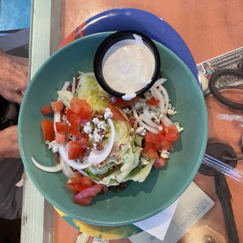 Mrs Mac's Kitchen II - Wedge (salat) - American Near Me - Key Largo, Florida Mrs Mac's Kitchen II - Wedge (salat) - American Near Me - Key Largo, Florida